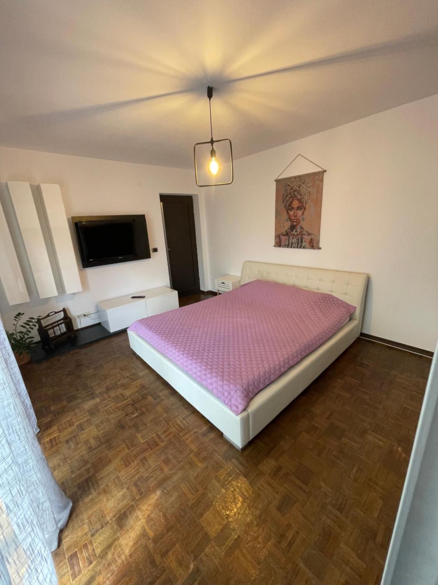 Apartament Centru Vechi Craiova Kültér fotó